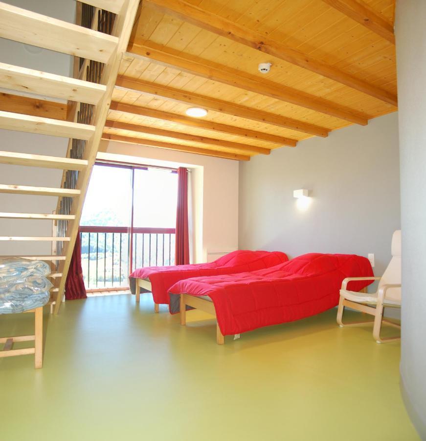 Gite Du Haut Cantal - Appartements Meubles Avec Kitchenette Et Chambres Sans Kitchenette Condat  Dış mekan fotoğraf