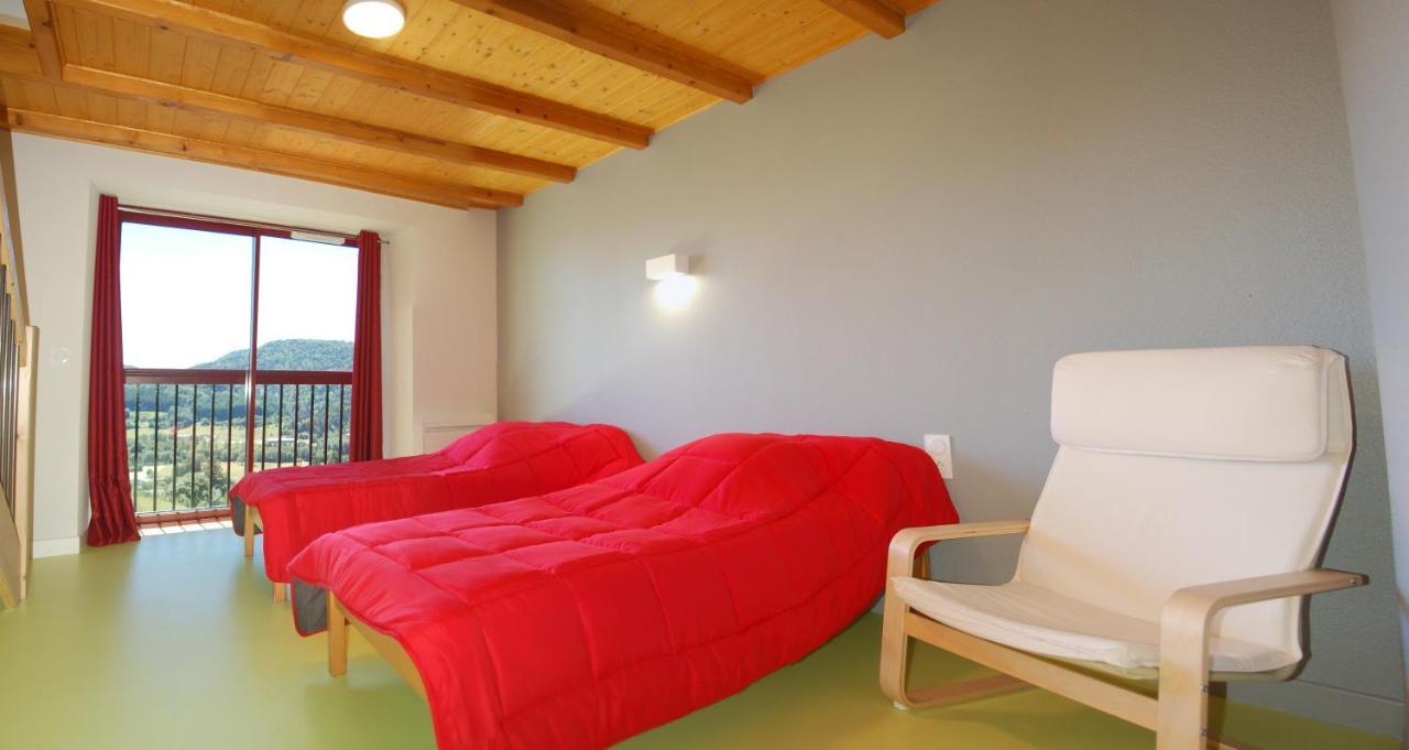 Gite Du Haut Cantal - Appartements Meubles Avec Kitchenette Et Chambres Sans Kitchenette Condat  Dış mekan fotoğraf