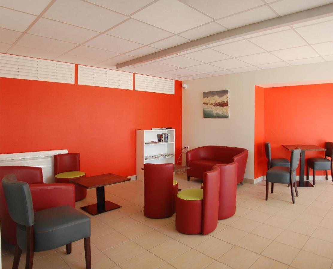 Gite Du Haut Cantal - Appartements Meubles Avec Kitchenette Et Chambres Sans Kitchenette Condat  Dış mekan fotoğraf